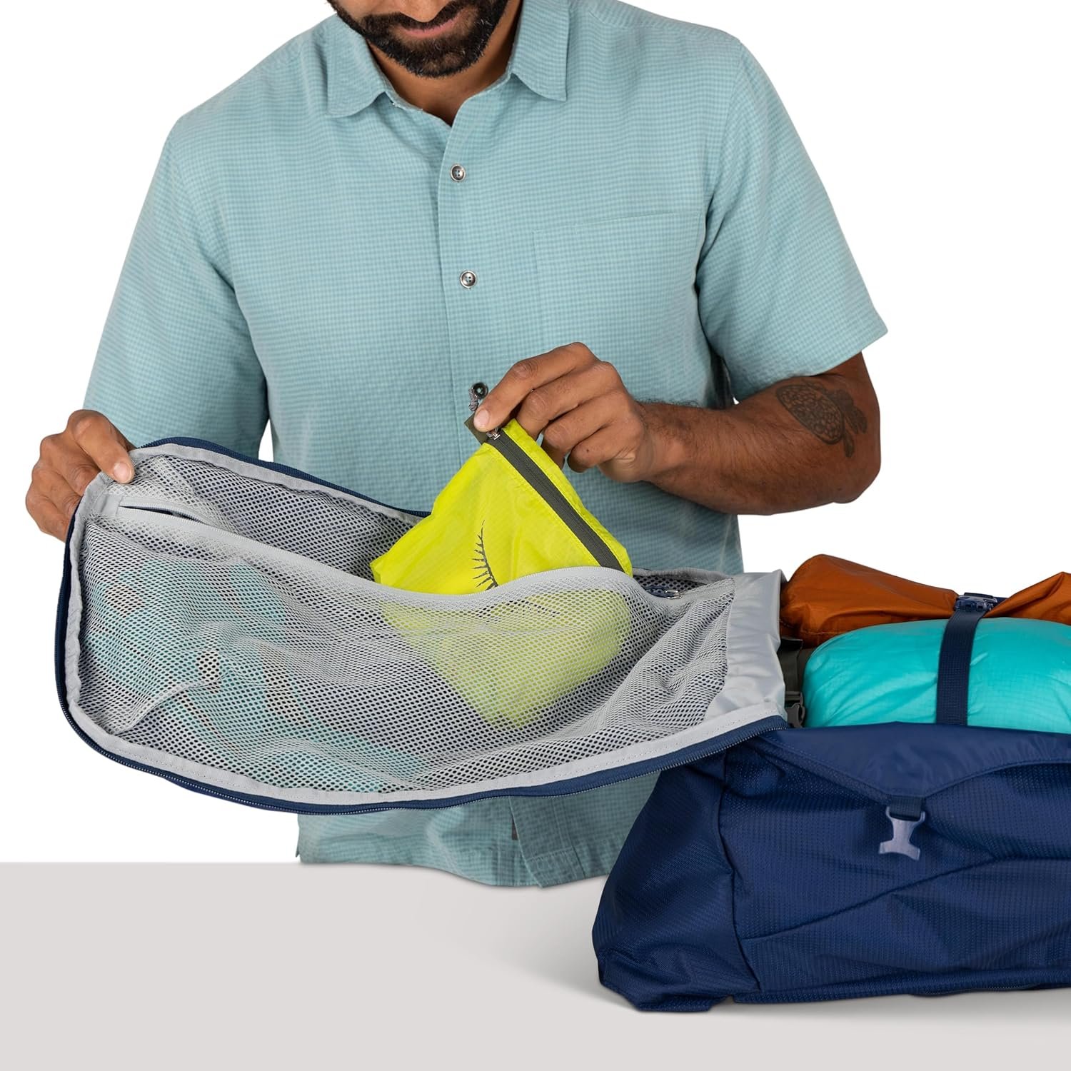 Osprey Farpoint 70L Men's Travel Backpack - Large ... - Image 12